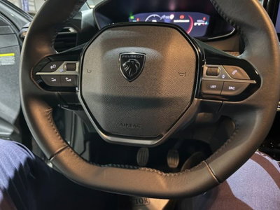 Peugeot 208 1.2 puretech Active s&s 100cv (11)