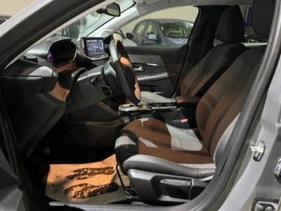 Peugeot 208 1.2 puretech Active s&s 100cv (12)