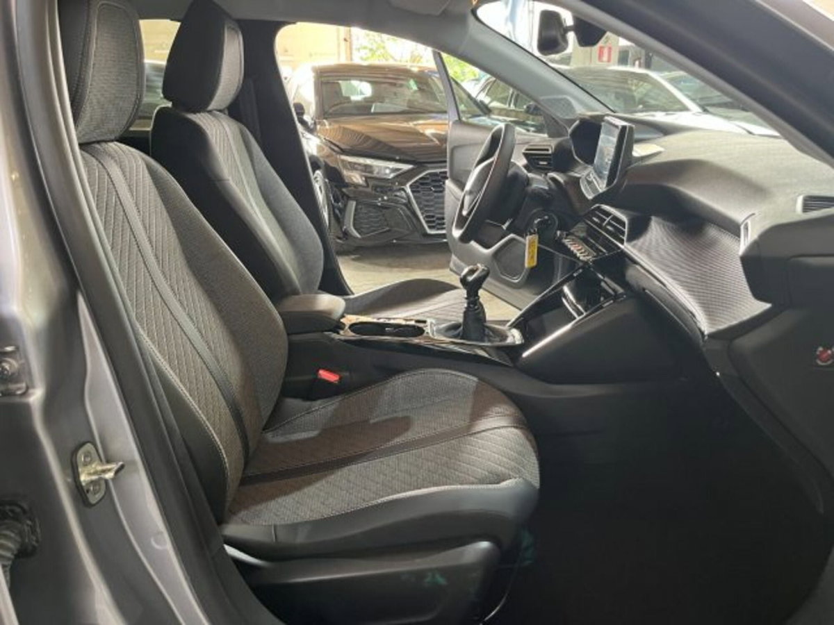 Peugeot 208 1.2 puretech Active s&s 100cv (19)