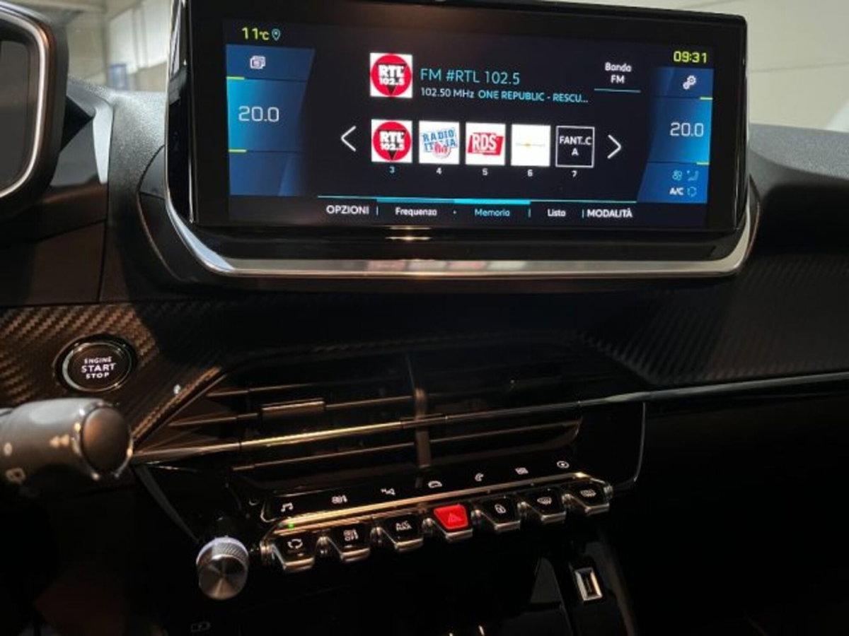 Peugeot 208 50 kWh Allure (13)