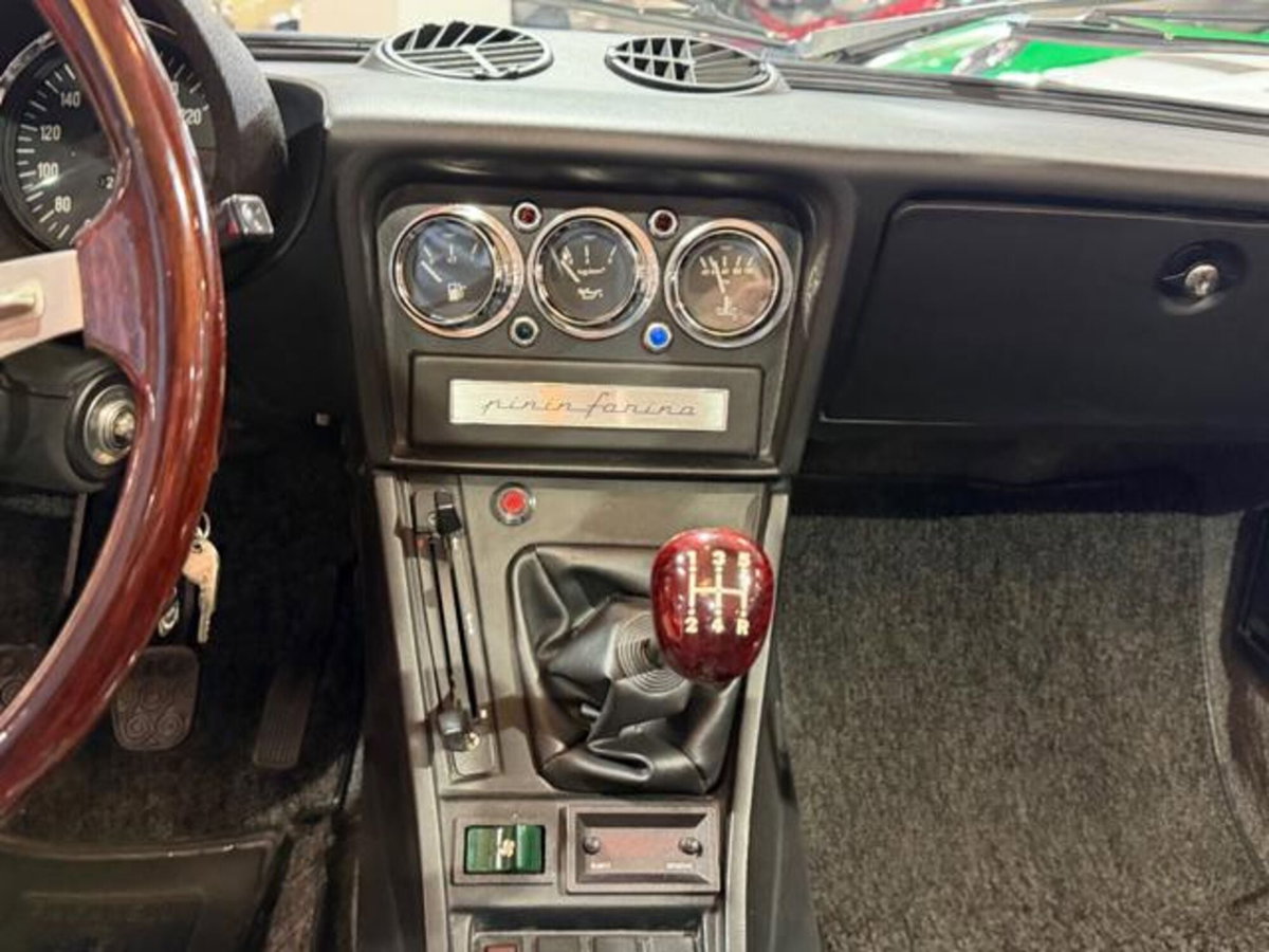 Alfa Romeo Spider 2.0 Veloce (12)
