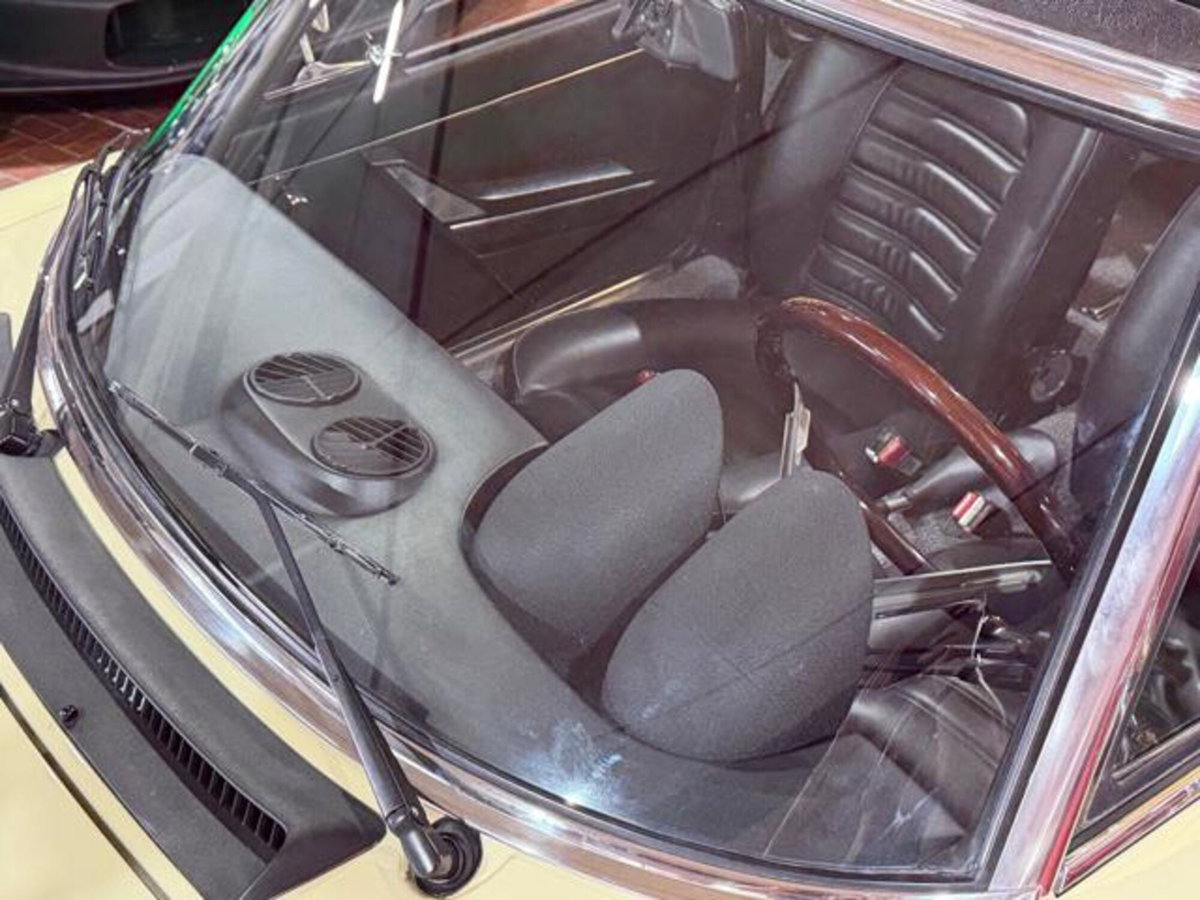 Alfa Romeo Spider 2.0 Veloce (14)