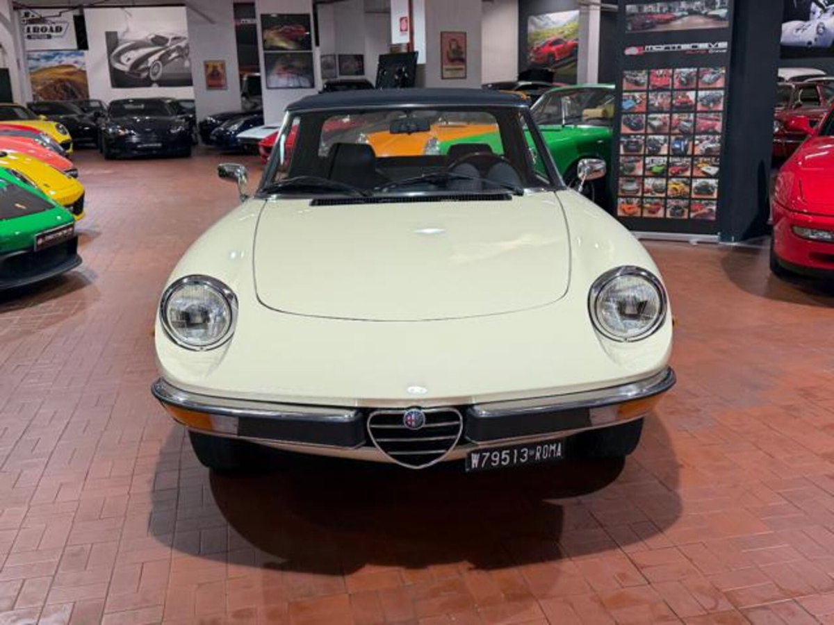 Alfa Romeo Spider 2.0 Veloce (16)