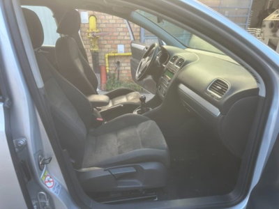 Volkswagen Golf Variant 1.6 TDI 105 CV Comfortline BlueMotion Tech. (9)