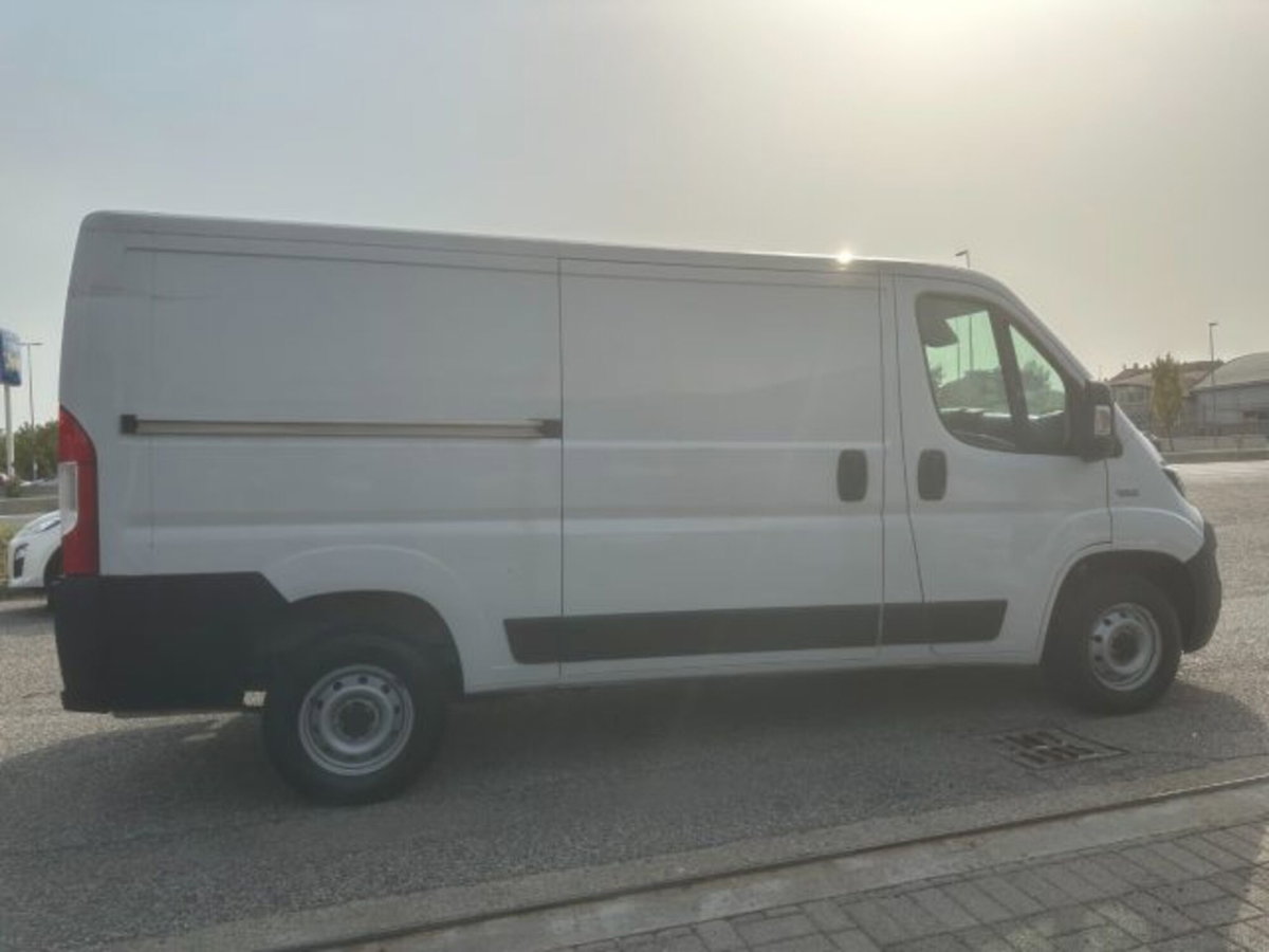 Fiat Ducato Furgone Vetrato 35 MH1 3.0 CNG 136cv  E6d-temp (5)