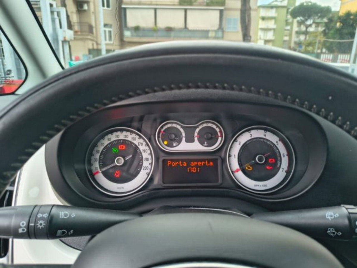 Fiat 500L Living 1.3 Multijet 95 CV Lounge (9)
