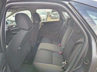 Ford Focus 1.6 TDCi (90CV) Titanium (15)