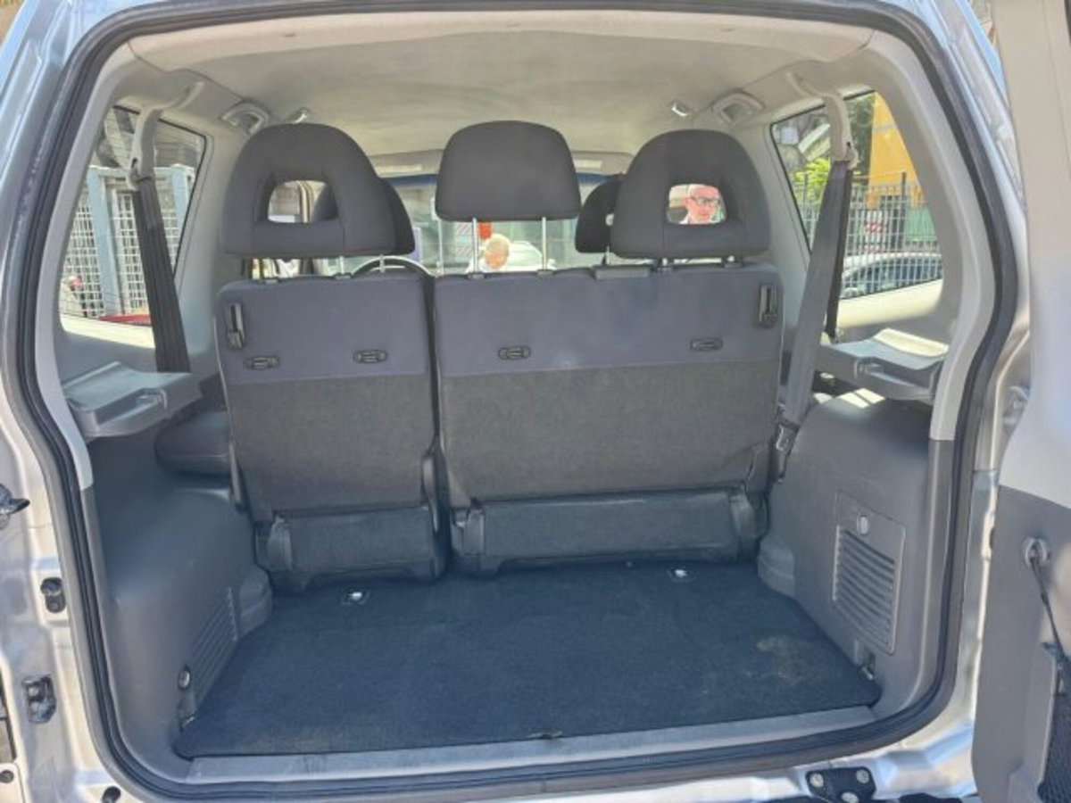 Mitsubishi Pajero 2.5 TDI 3p. GLX (12)