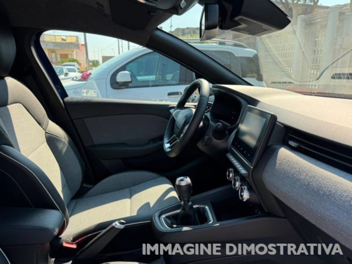 Renault Clio TCe 90 CV 5 porte Techno (19)