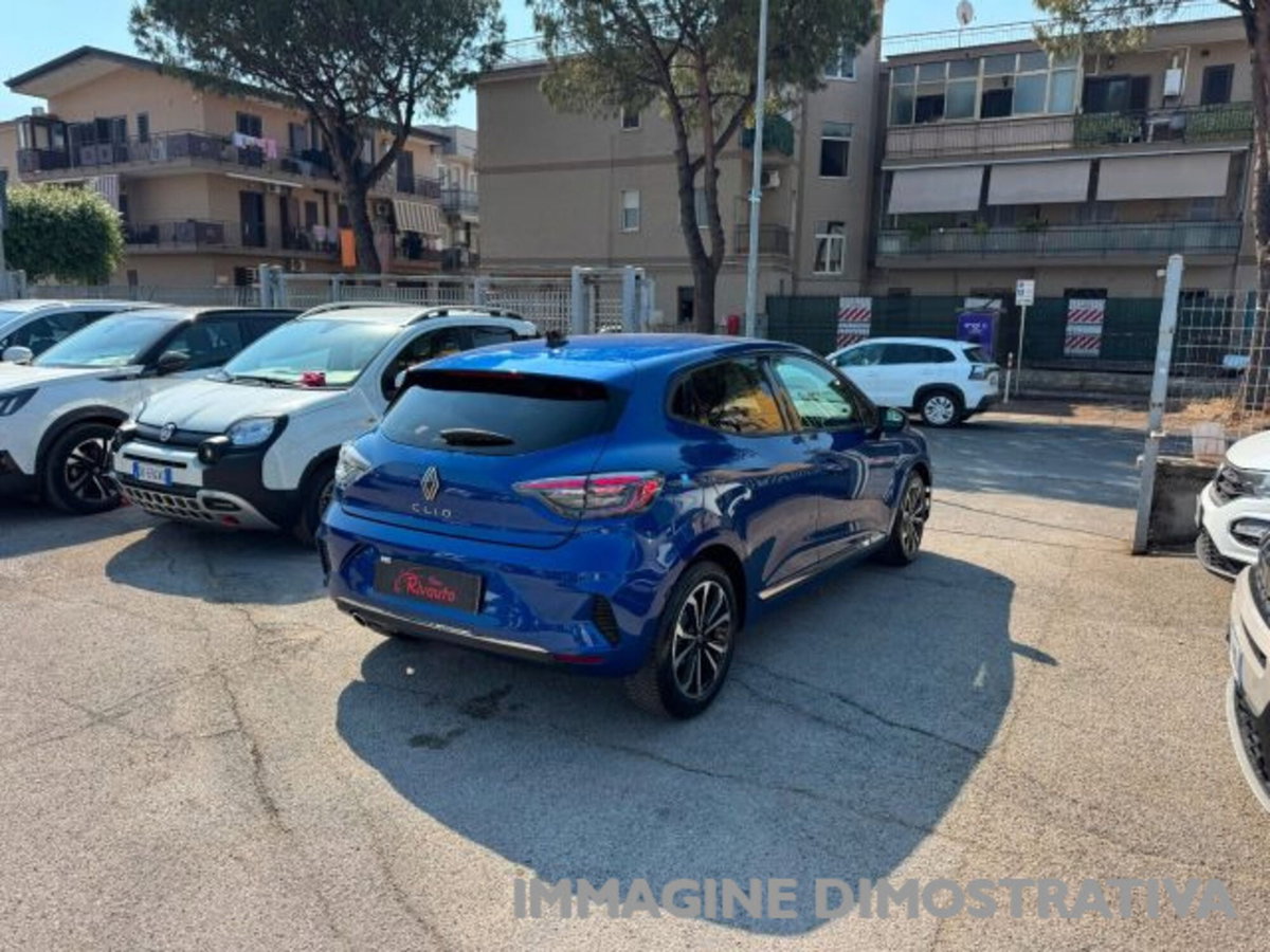 Renault Clio TCe 90 CV 5 porte Techno (5)