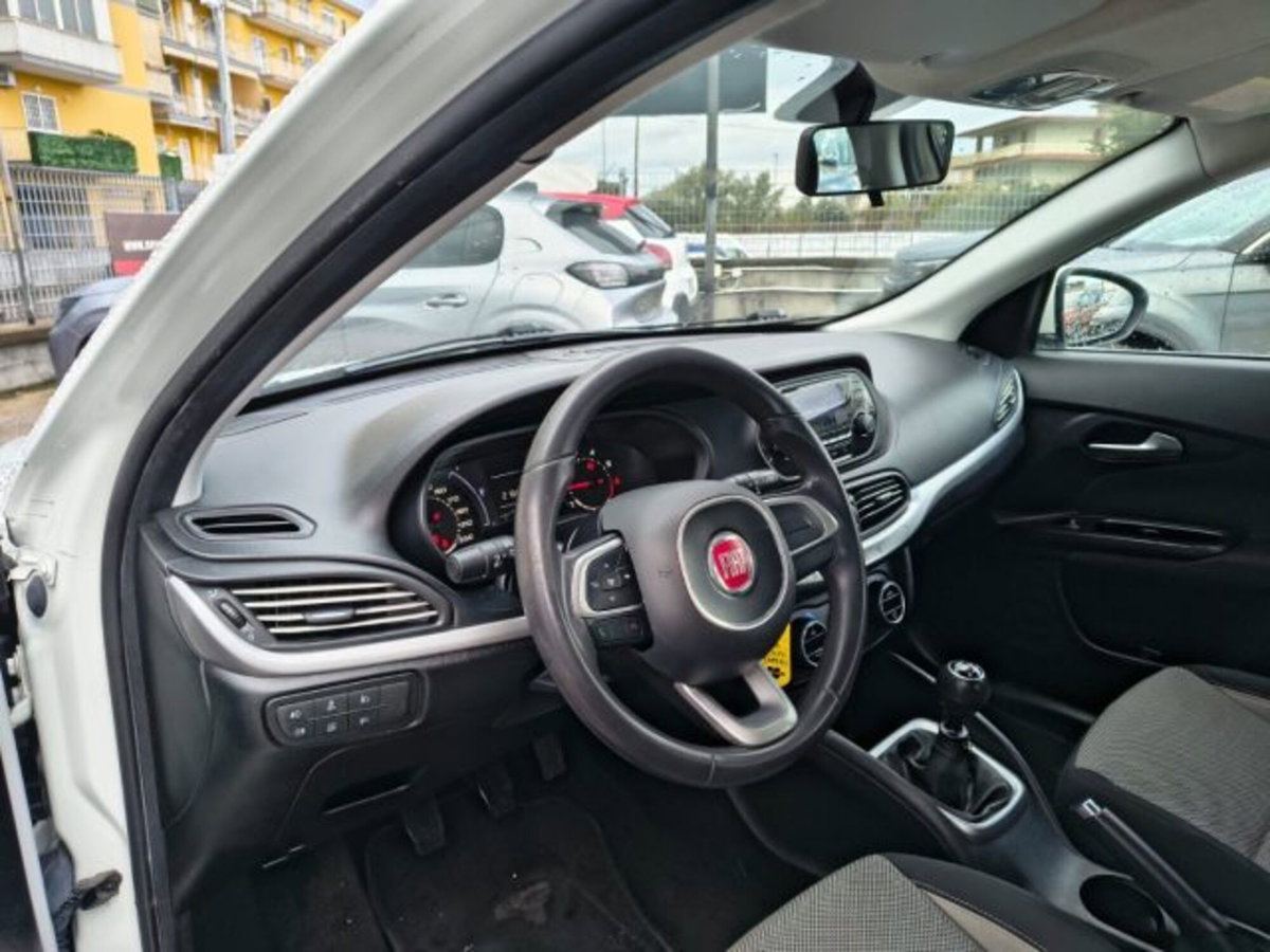 Fiat Tipo Tipo 1.4 T-Jet 120CV GPL 4 porte Easy (6)