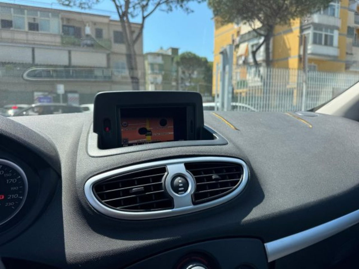Renault Clio 1.2 16V 5 porte GPL Dynamique (14)