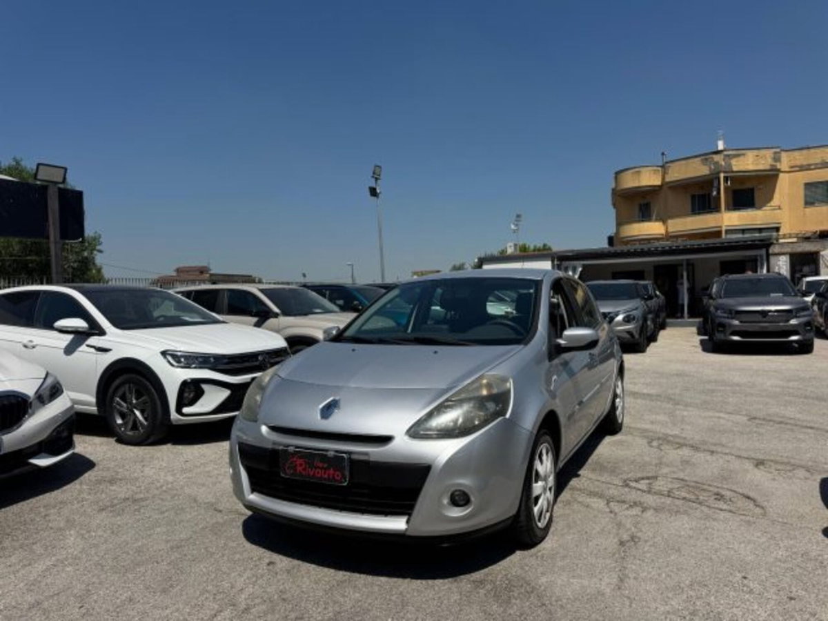 Renault Clio 1.2 16V 5 porte GPL Dynamique (3)