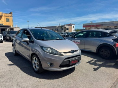 Ford Fiesta 1.4 TDCi 68CV 5 porte Titanium (3)