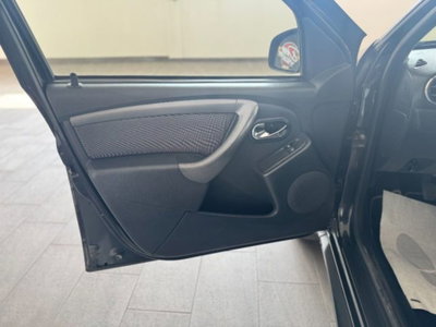 Dacia Duster 1.5 dCi 110CV S&S 4x2 Serie Speciale Lauréate Family (12)