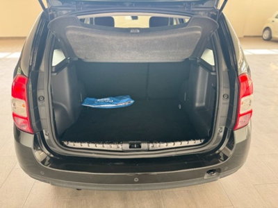 Dacia Duster 1.5 dCi 110CV S&S 4x2 Serie Speciale Lauréate Family (15)