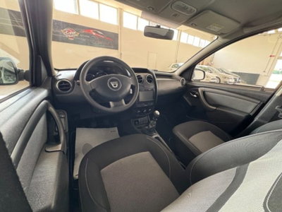 Dacia Duster 1.5 dCi 110CV S&S 4x2 Serie Speciale Lauréate Family (18)