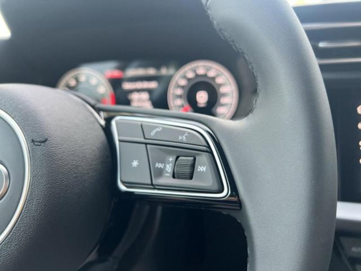 Audi A3 Sportback 30 TFSI S tronic Sport (16)