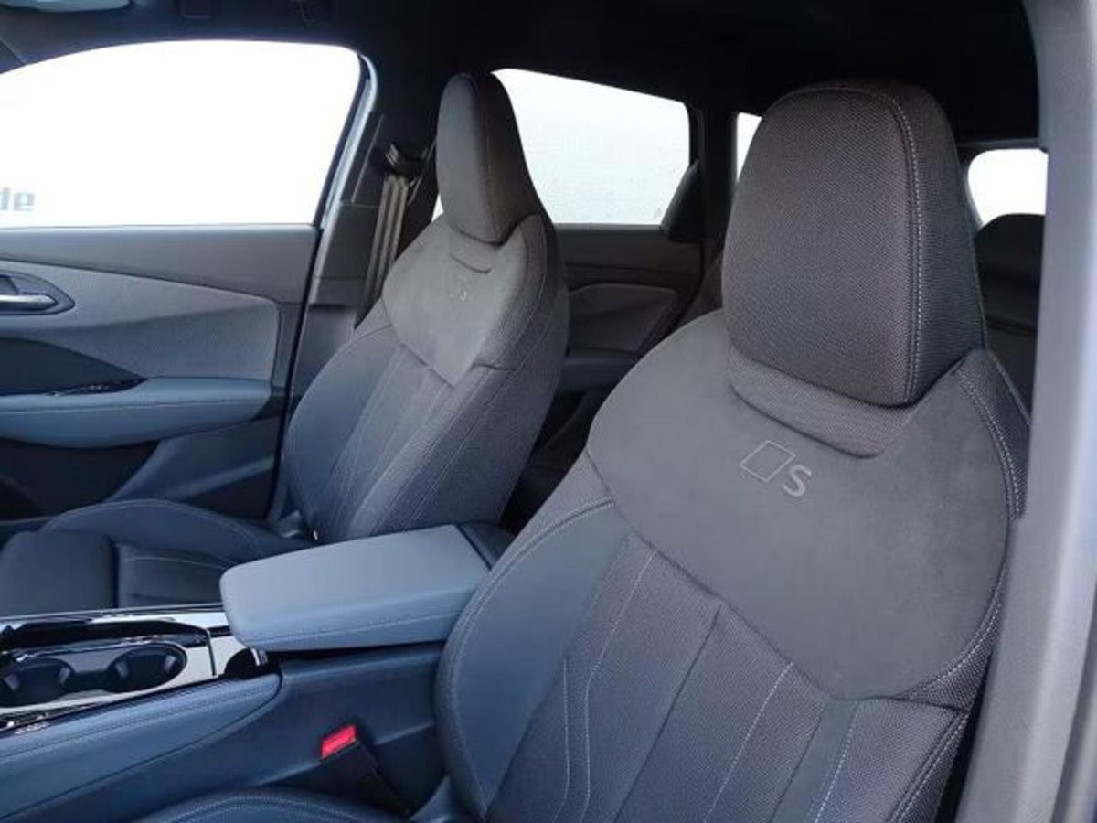 Audi Q3 35 TFSI S line edition (9)