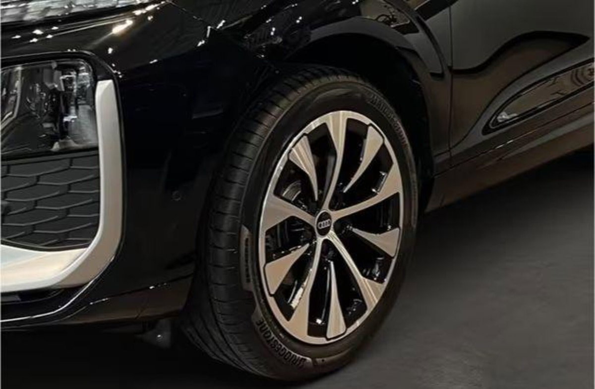 Audi Q3 35 TFSI S line edition (8)