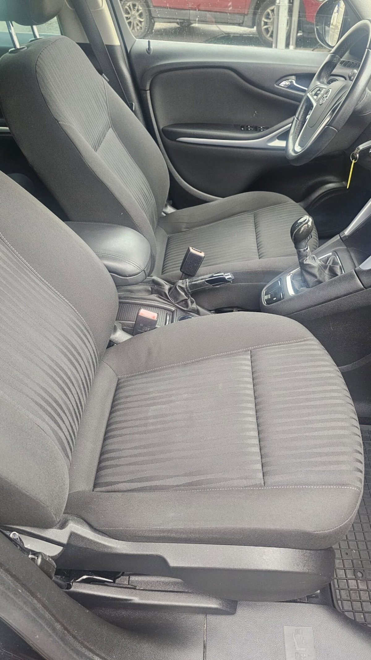 Opel Zafira Tourer 1.6 Turbo EcoM 150CV Cosmo (11)