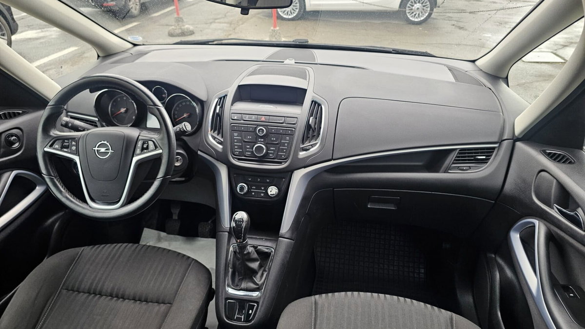 Opel Zafira Tourer 1.6 Turbo EcoM 150CV Cosmo (15)