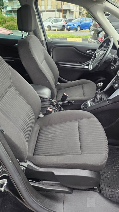 Opel Zafira Tourer 1.6 Turbo EcoM 150CV Cosmo (18)