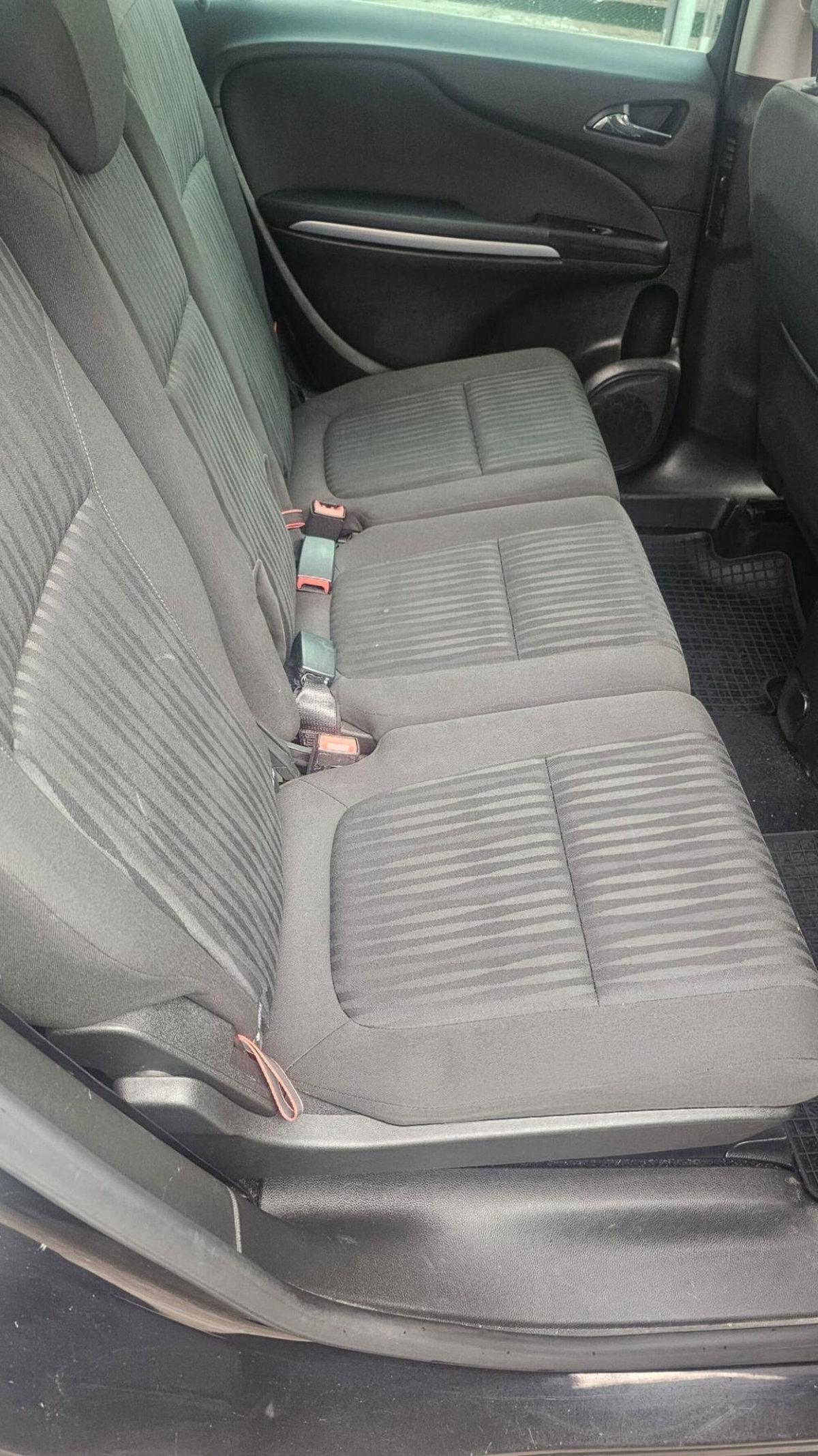 Opel Zafira Tourer 1.6 Turbo EcoM 150CV Cosmo (9)