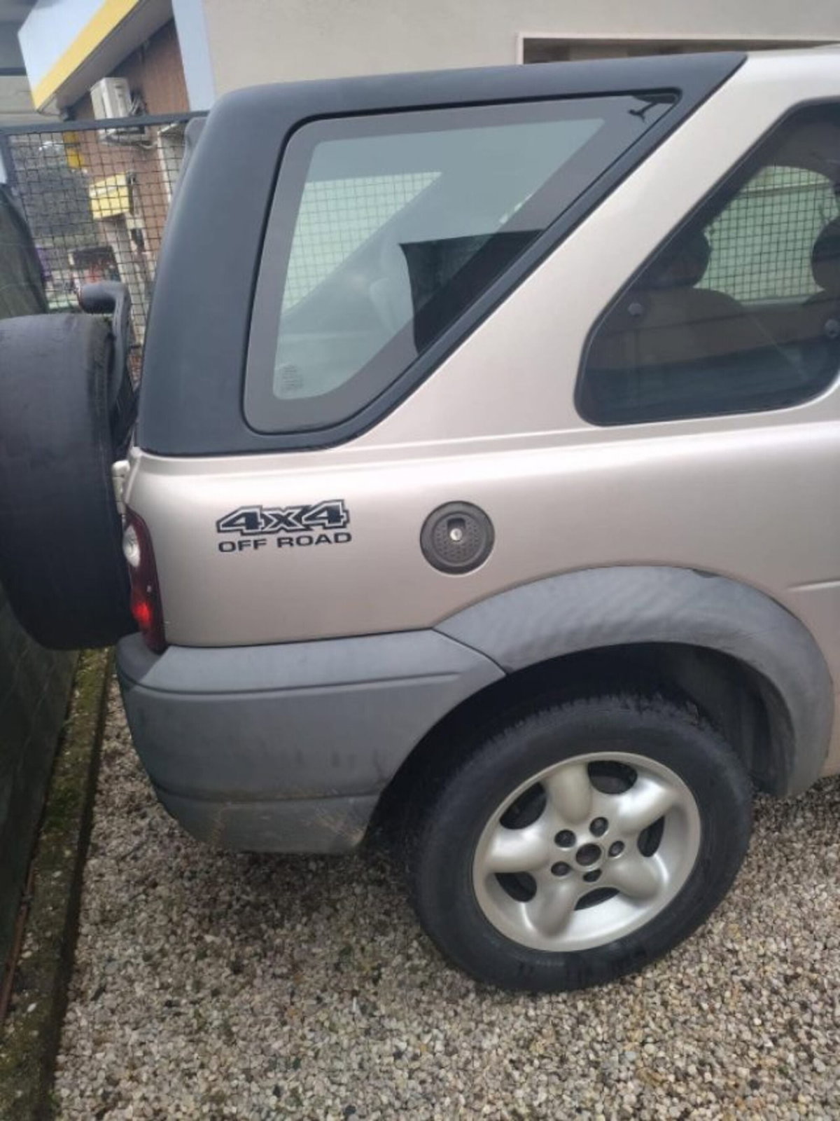 Land Rover Freelander 1.8 cat 3p. Hardback (4)