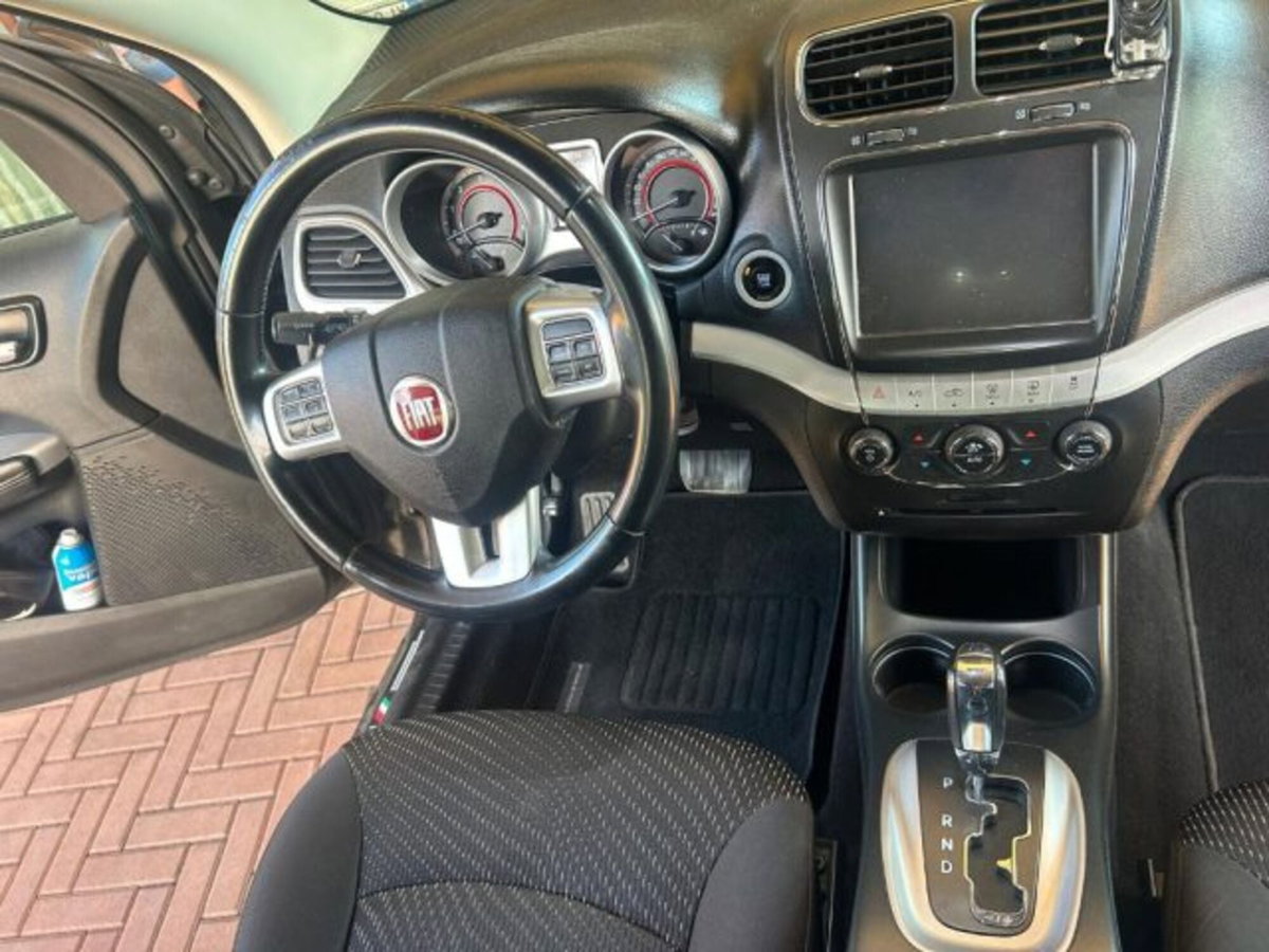 Fiat Freemont 2.0 Mjt 170 CV 4x4 Automatica Black Code (3)