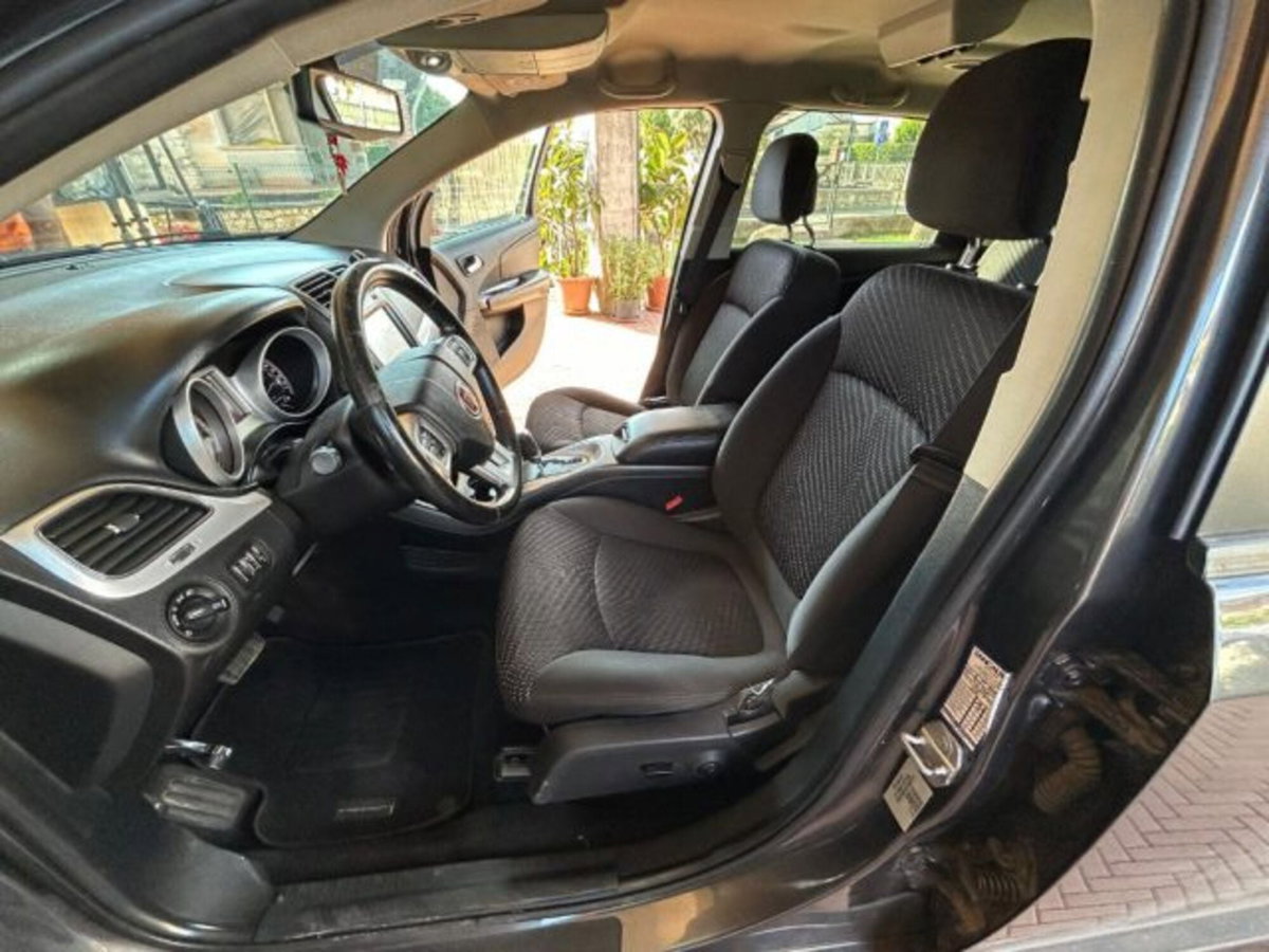 Fiat Freemont 2.0 Mjt 170 CV 4x4 Automatica Black Code (4)