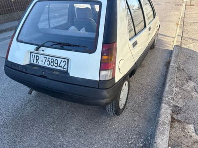 Renault 5 5 porte Superfive (3)