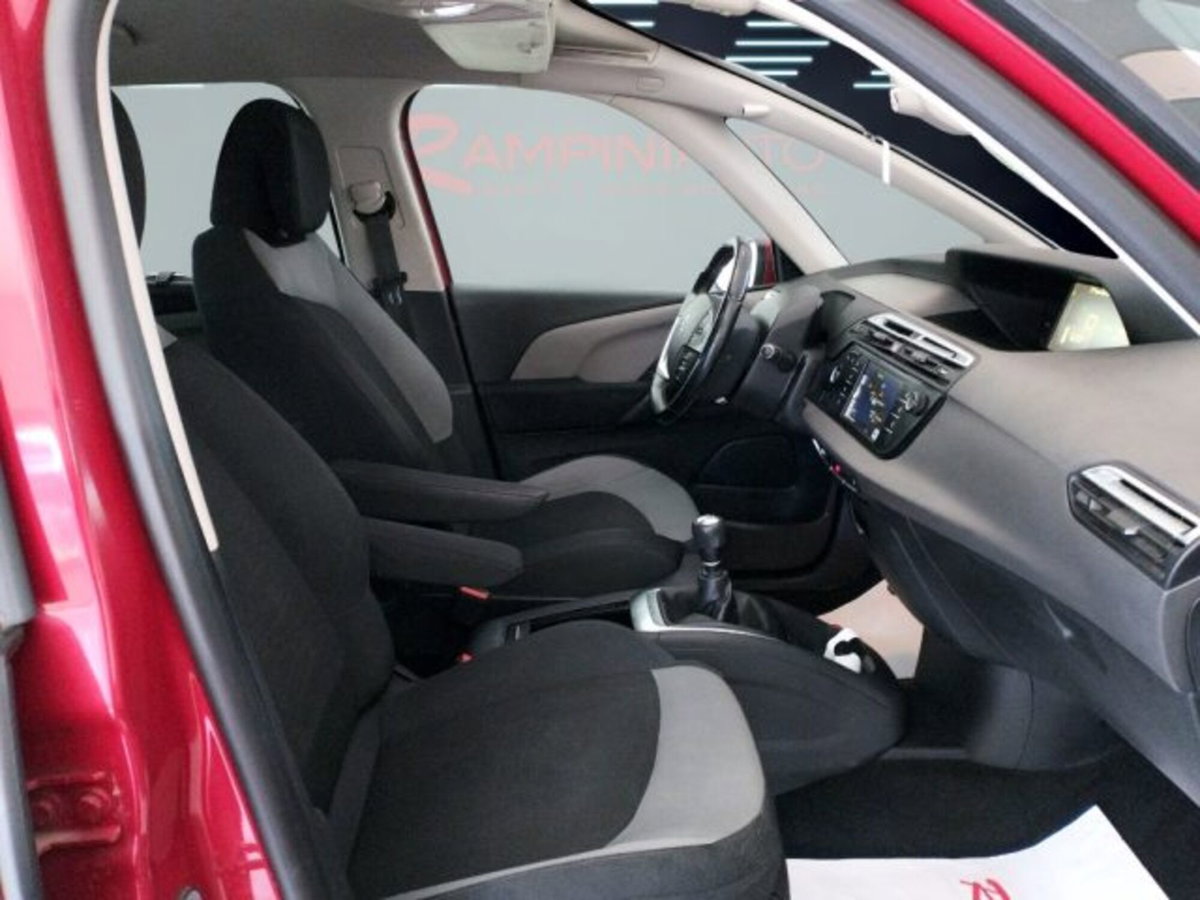 Citroen Grand C4 Picasso BlueHDi 120 S&S Seduction (18)