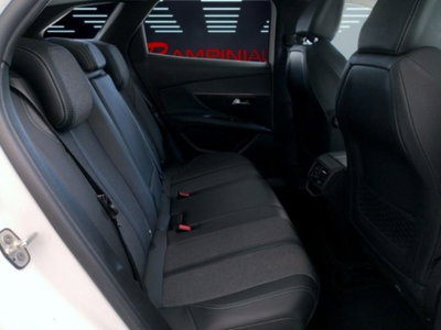 Peugeot 3008 BlueHDi 130 S&S Allure (18)
