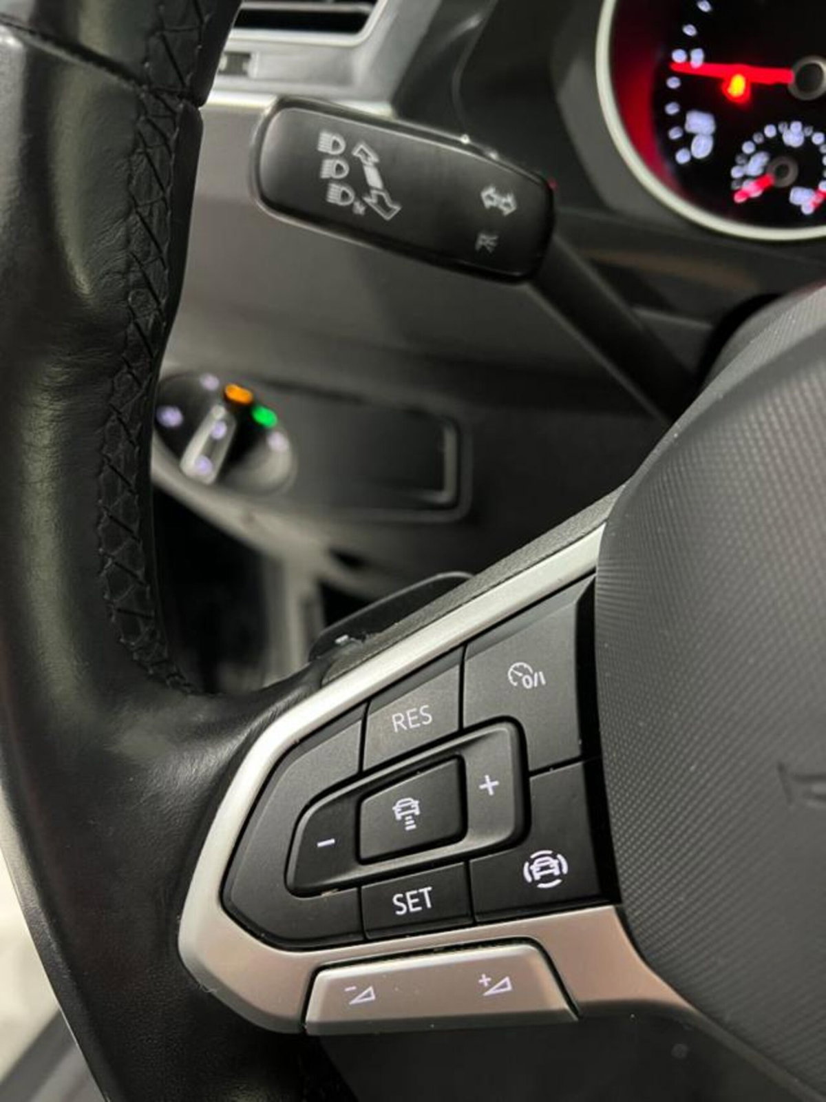 Volkswagen Tiguan 2.0 TDI 150 CV SCR DSG 4MOTION Life (10)
