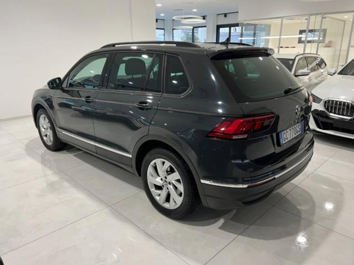 Volkswagen Tiguan 2.0 TDI 150 CV SCR DSG 4MOTION Life (4)