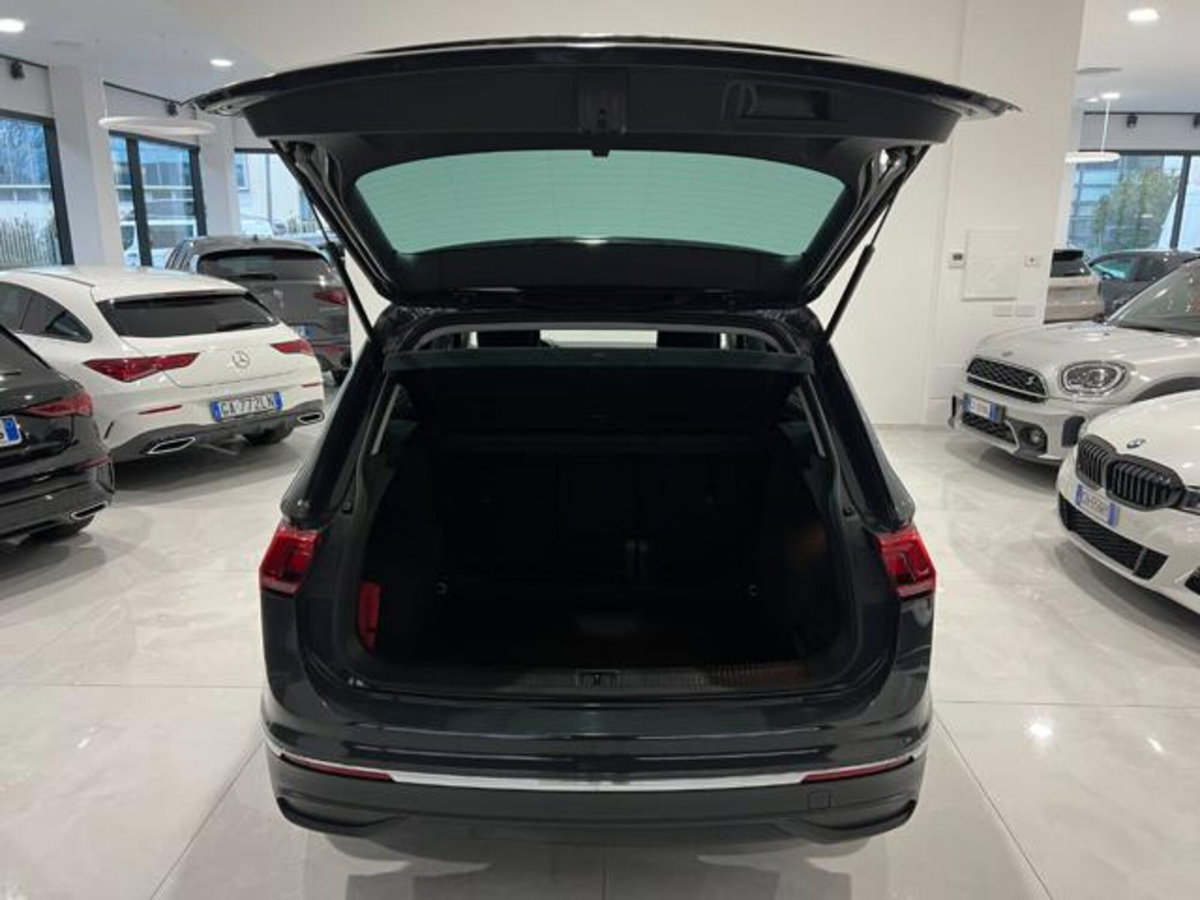 Volkswagen Tiguan 2.0 TDI 150 CV SCR DSG 4MOTION Life (5)
