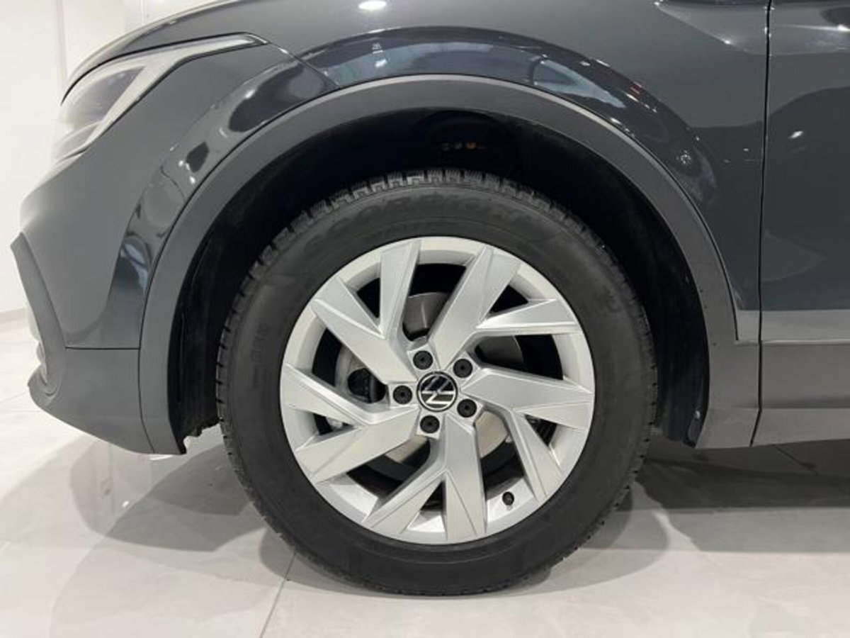Volkswagen Tiguan 2.0 TDI 150 CV SCR DSG 4MOTION Life (6)