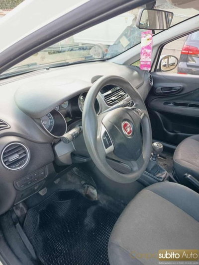 Fiat Punto 1.2 8V 5 porte Lounge (20)