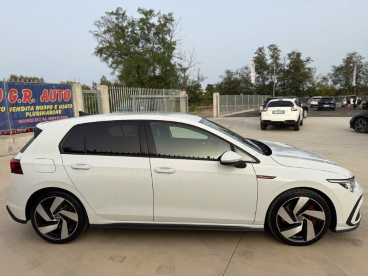 Volkswagen Golf 2.0 tsi GTI MT Ultimate 245cv (5)