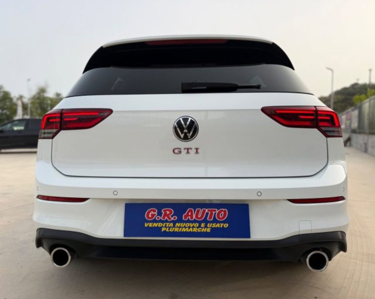 Volkswagen Golf 2.0 tsi GTI MT Ultimate 245cv (7)