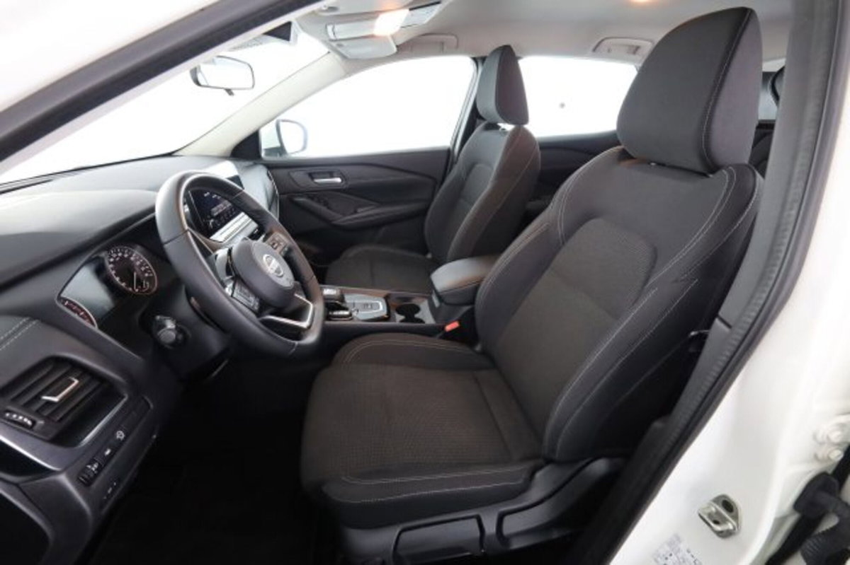 Nissan Qashqai 1.3 mhev Business 2wd 158cv xtronic (2)
