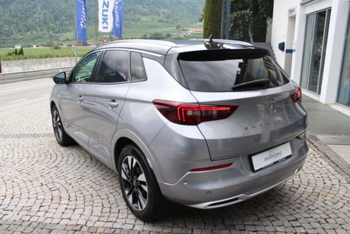 Opel Grandland 1.5 diesel Ecotec aut. Ultimate (3)