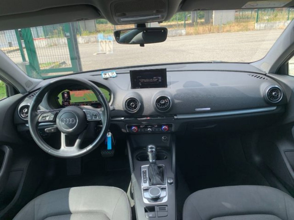 Audi A3 Sportback 30 TDI S tronic Sport (10)