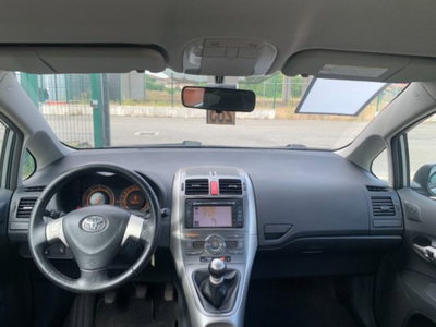 Toyota Auris 1.4 D-4D 5 porte Sol (11)
