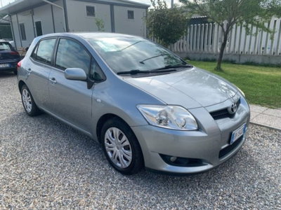 Toyota Auris 1.4 D-4D 5 porte Sol (7)