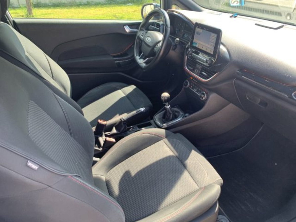 Ford Fiesta 1.5 TDCi 3 porte ST-Line (10)