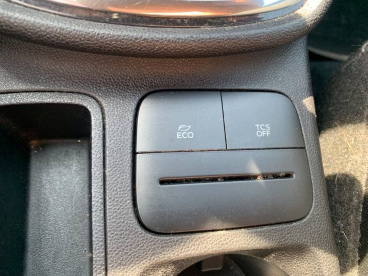 Ford Fiesta 1.5 TDCi 3 porte ST-Line (16)