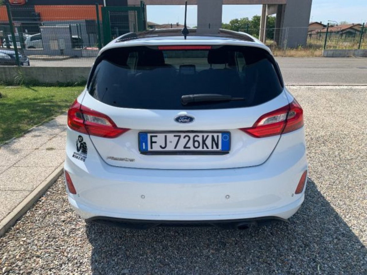 Ford Fiesta 1.5 TDCi 3 porte ST-Line (4)