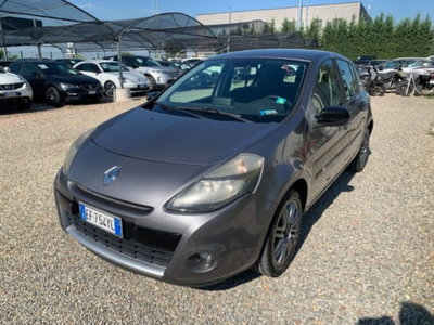 Renault Clio 1.2 16V 5 porte Luxe usata